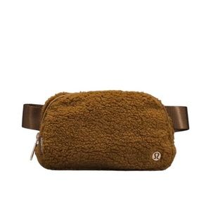Lululemon Sherpa Belt Bag